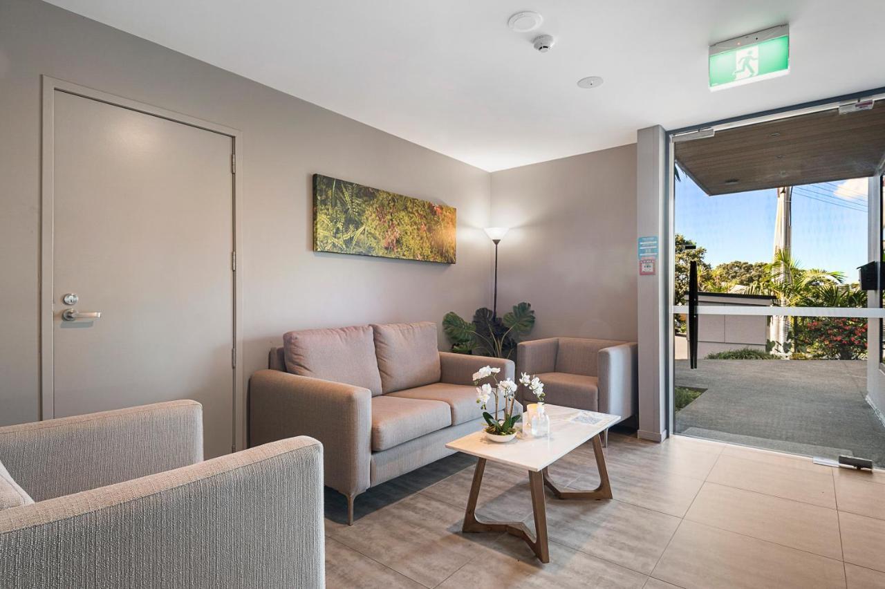 伯肯黑德fernz汽车旅馆和公寓 奥克兰 外观 照片 The waiting room at the Gold Coast Specialist Centre