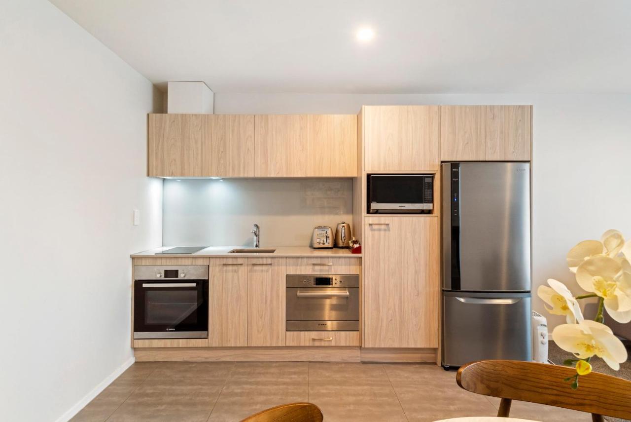 伯肯黑德fernz汽车旅馆和公寓 奥克兰 外观 照片 A typical kitchen in a residential apartment