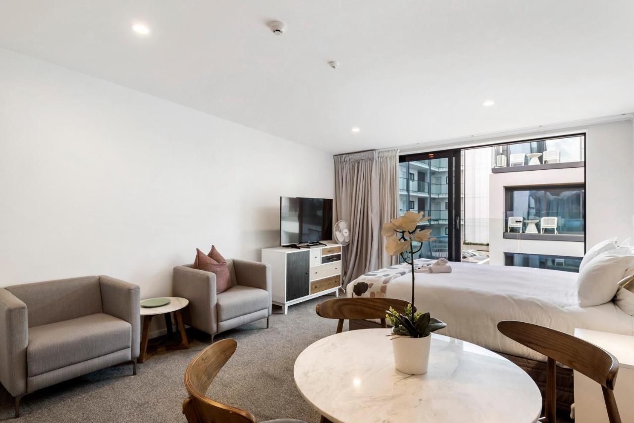 伯肯黑德fernz汽车旅馆和公寓 奥克兰 外观 照片 A typical studio apartment