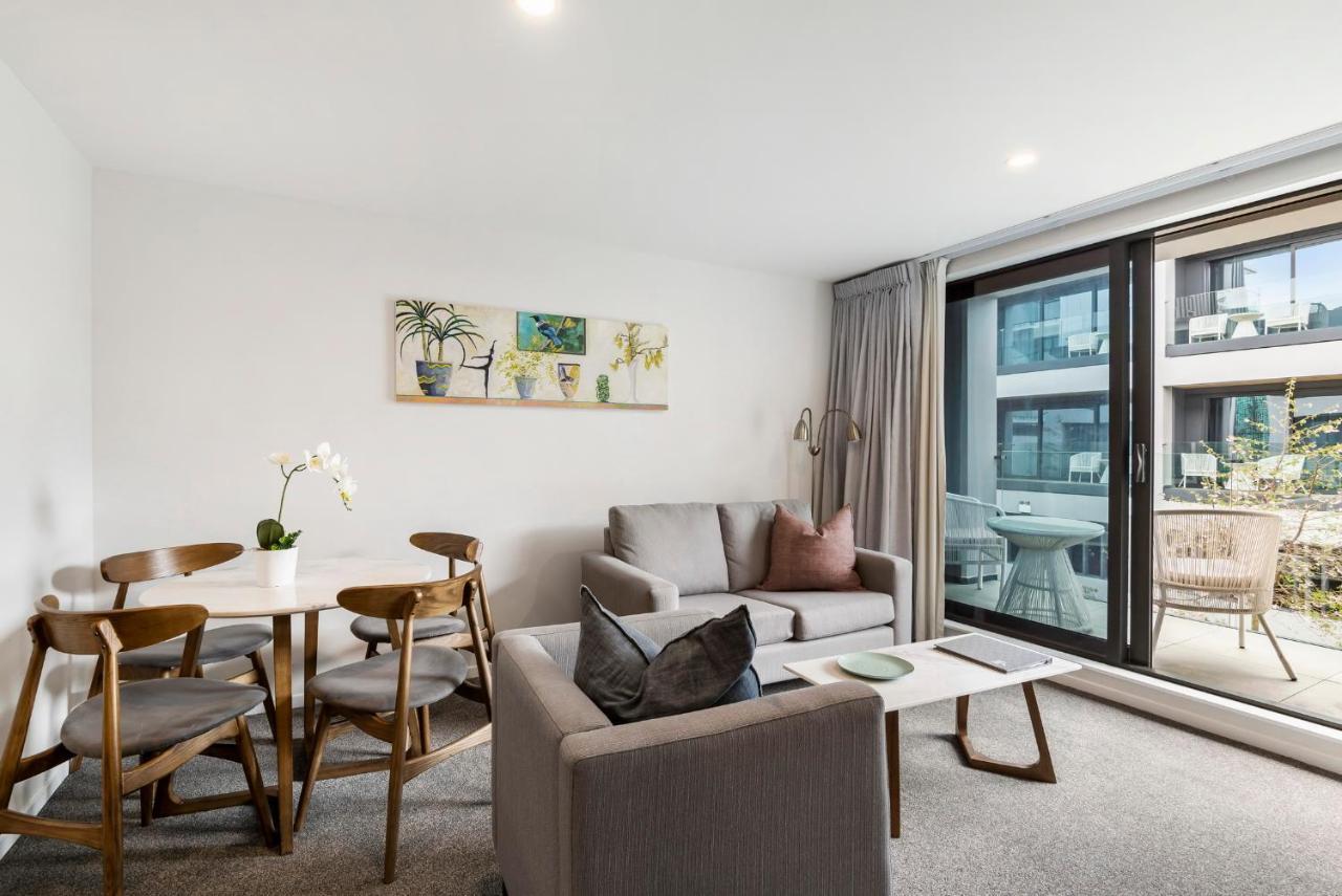 伯肯黑德fernz汽车旅馆和公寓 奥克兰 外观 照片 A living room in a typical apartment