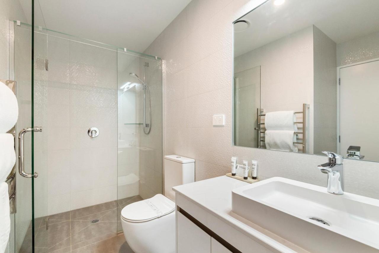 伯肯黑德fernz汽车旅馆和公寓 奥克兰 外观 照片 A modern bathroom