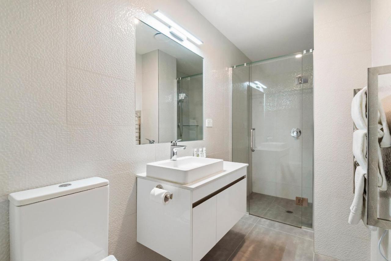 伯肯黑德fernz汽车旅馆和公寓 奥克兰 外观 照片 A modern bathroom