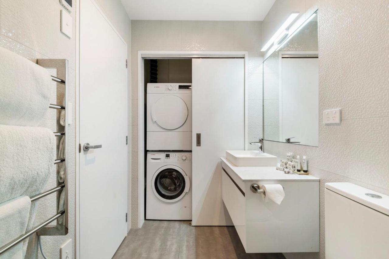 伯肯黑德fernz汽车旅馆和公寓 奥克兰 外观 照片 A laundry room in a home